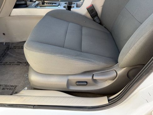 Used 2009 Ford Escape 2WD Hybrid image 14