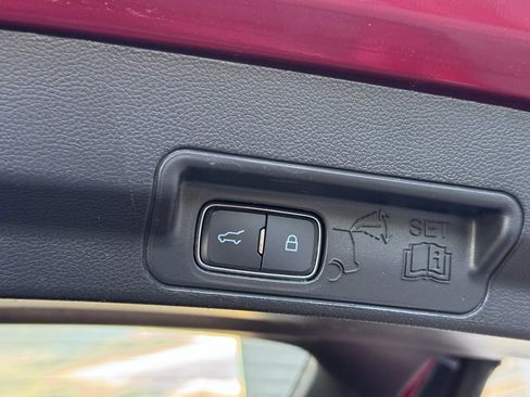 Used 2021 Ford Explorer XLT w/ Equipment Group 202A image 38