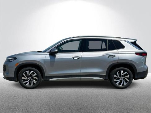 New 2026 Volkswagen Tiguan S FWD image 2