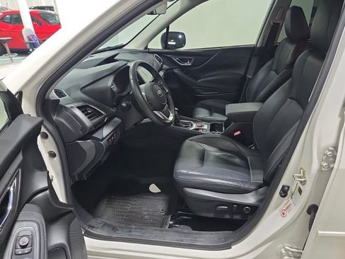 Used 2020 Subaru Forester Limited image 4