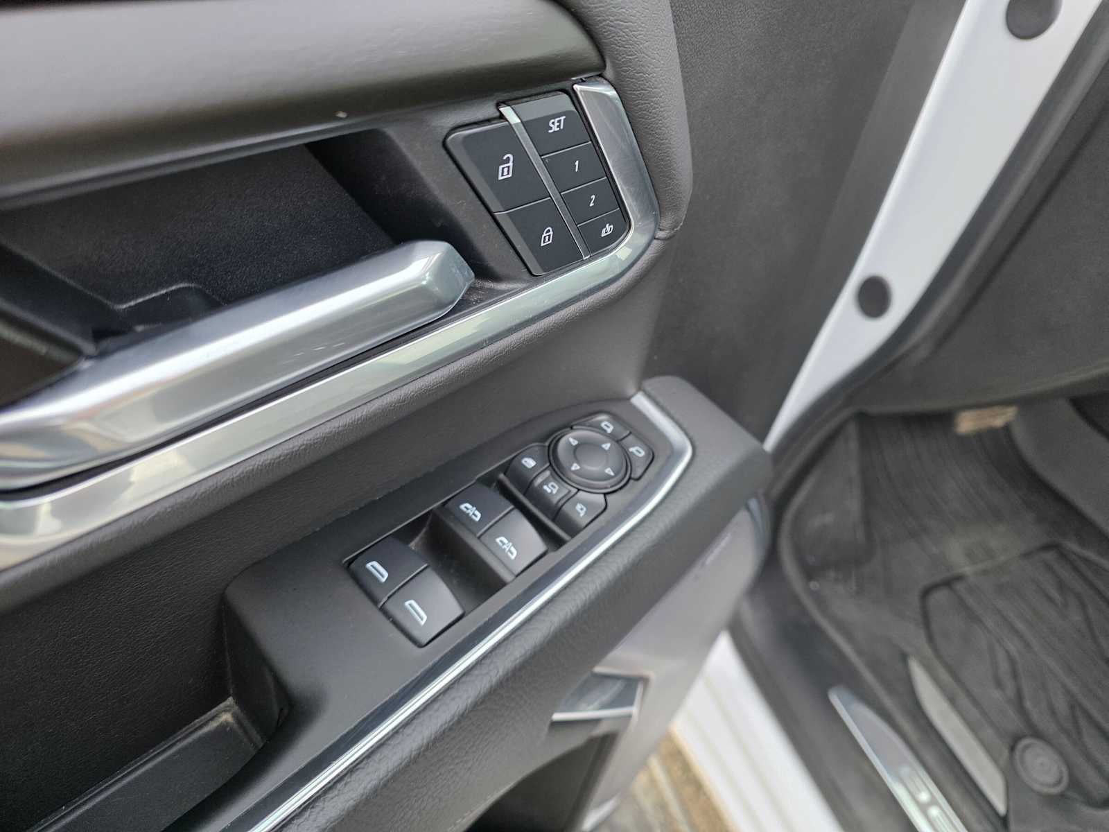 Certified 2025 GMC Sierra 2500 Denali w/ Denali Reserve Package AWD/4WD image 23