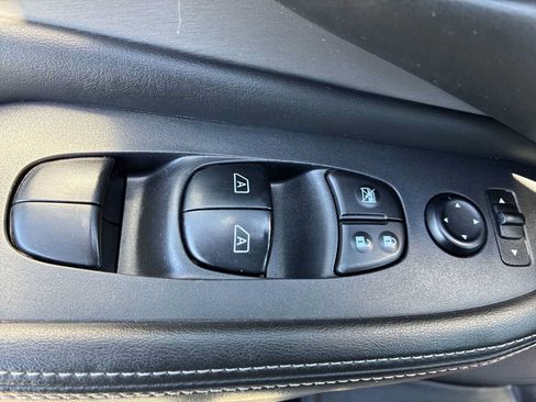 Used 2020 Nissan Murano SV AWD/4WD image 15