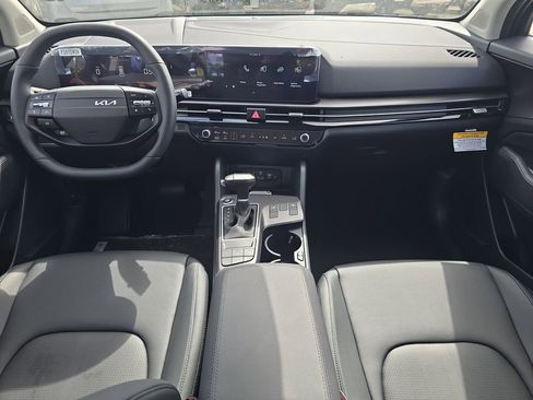 New 2026 Kia Sportage EX image 13