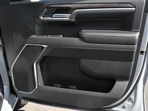 Used 2024 GMC Sierra 1500 Elevation w/ LPO, Elevation Black Package image 43