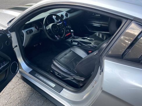 Used 2016 Ford Mustang Premium RWD image 11