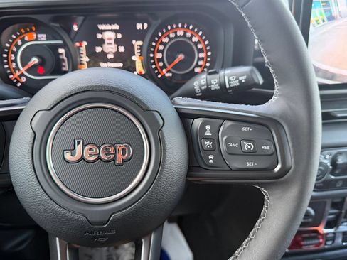 New 2026 Jeep Wrangler Unlimited Rubicon AWD/4WD image 16