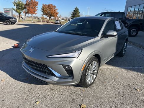 Used 2024 Buick Envista Avenir image 11