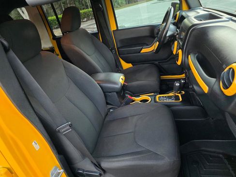 Used 2015 Jeep Wrangler Unlimited Sport w/ Quick Order Package 24S image 17