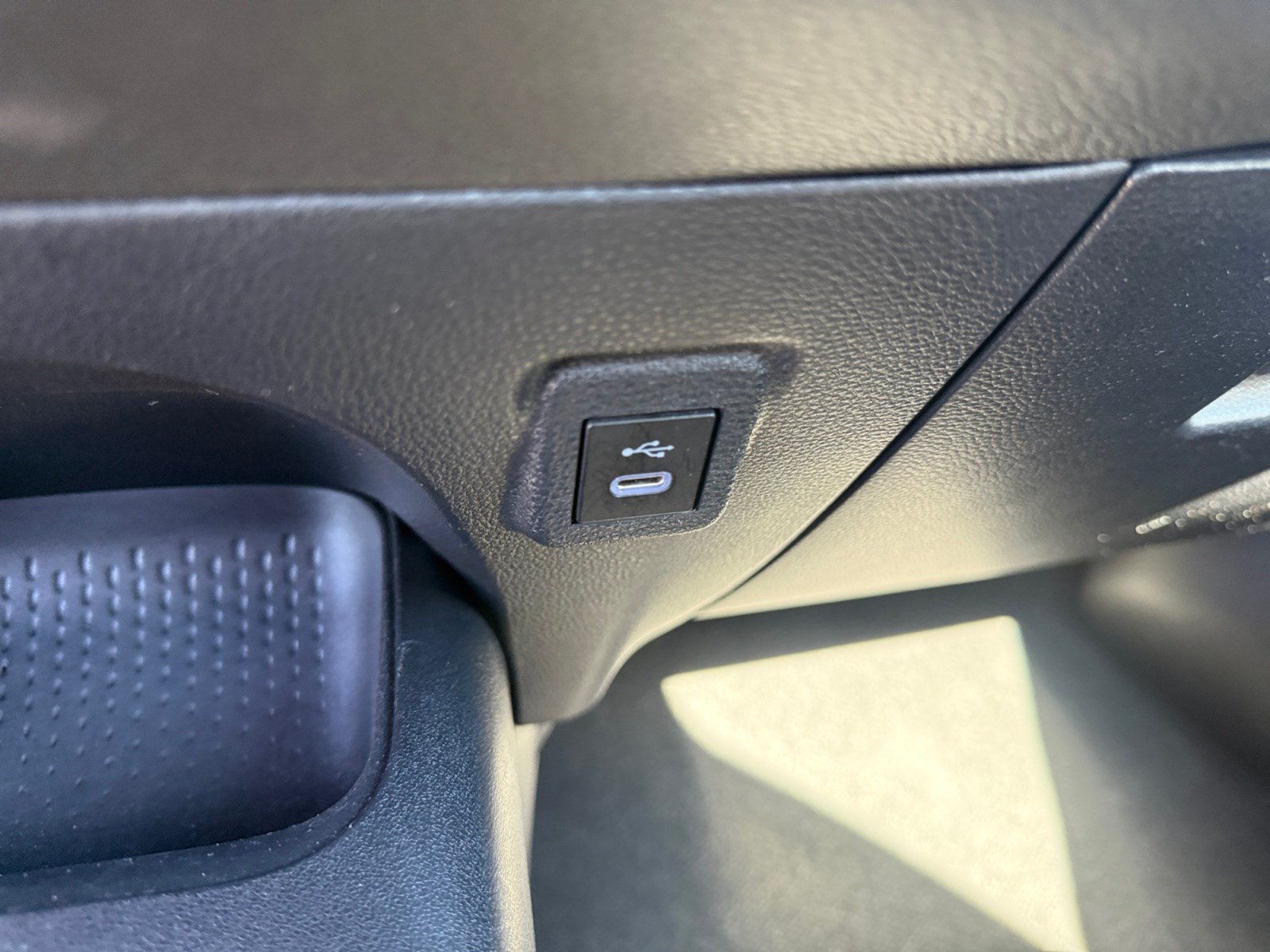 Used 2024 Toyota Corolla LE FWD image 29