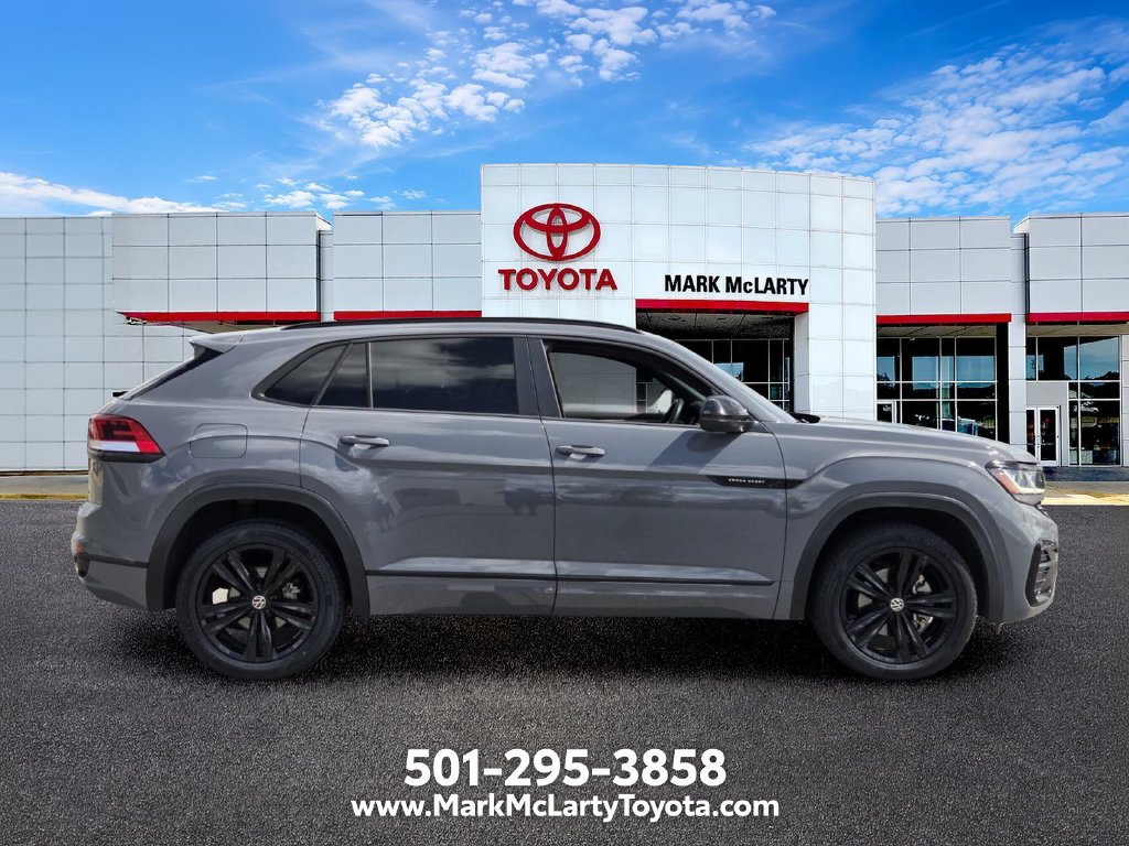 Used 2023 Volkswagen Atlas Cross Sport SEL R-Line AWD/4WD image 6