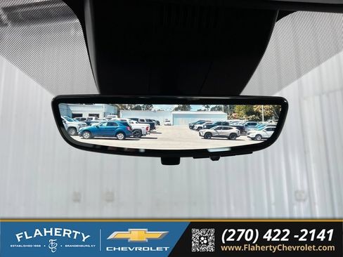 Used 2025 Chevrolet Suburban High Country AWD/4WD image 36