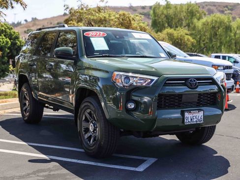 Certified 2022 Toyota 4Runner Trail Special Edition AWD/4WD image 3