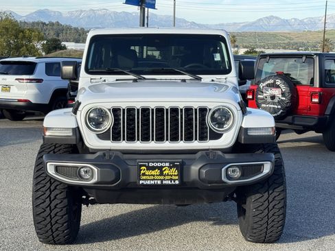 Certified 2024 Jeep Wrangler Unlimited Sahara image 3