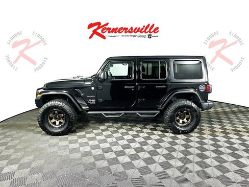 Used 2020 Jeep Wrangler Unlimited Sahara image 4