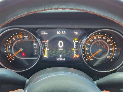 Used 2023 Jeep Gladiator Mojave w/ LED Lighting Group AWD/4WD image 11