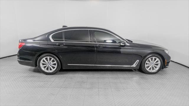 Used 2017 BMW 740i RWD image 9