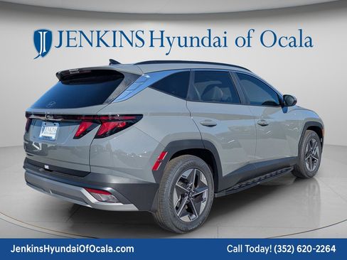 New 2026 Hyundai Tucson SEL image 3