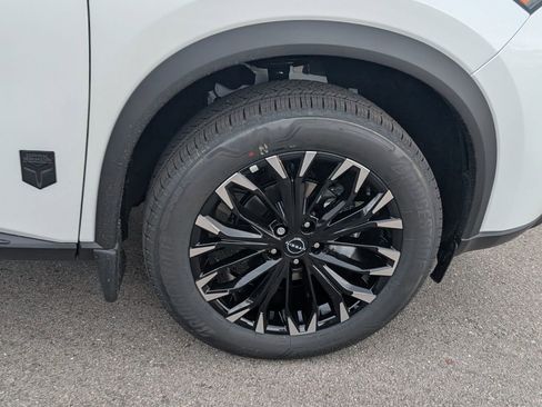 New 2026 Nissan Rogue SV FWD image 9