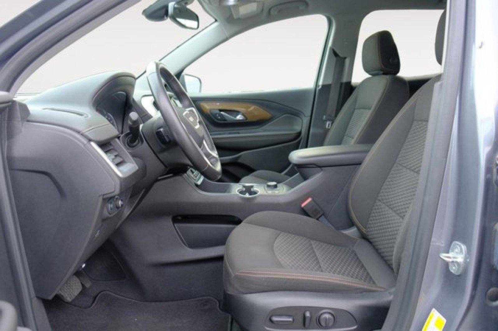 Used 2020 GMC Terrain SLE w/ Driver Convenience Package AWD/4WD image 12