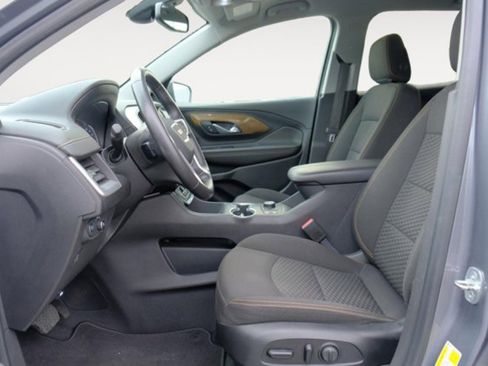 Used 2020 GMC Terrain SLE w/ Driver Convenience Package image 12