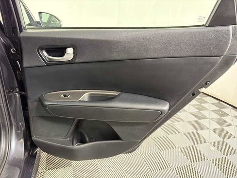 Used 2019 Kia Optima S w/ S Panoramic Sunroof Package image 13