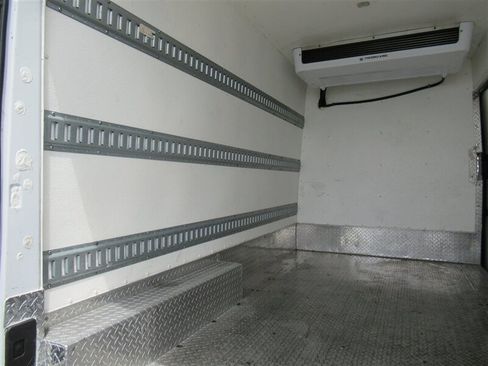 Used 2018 Ford Transit 250 148 High Roof image 33