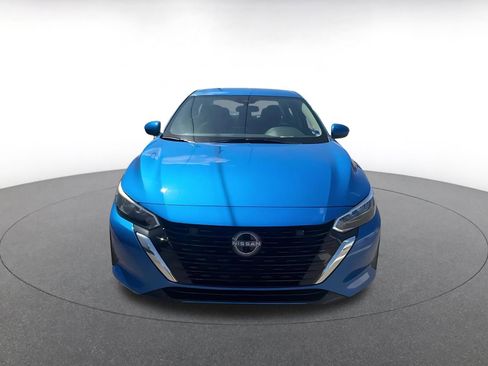 Used 2025 Nissan Sentra SV image 4