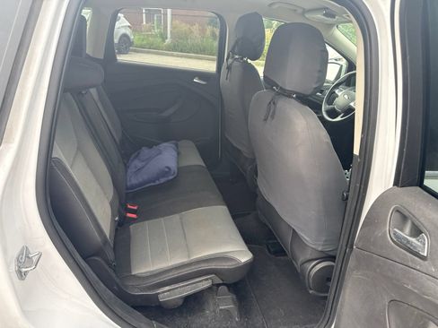 Used 2016 Ford Escape SE FWD image 15