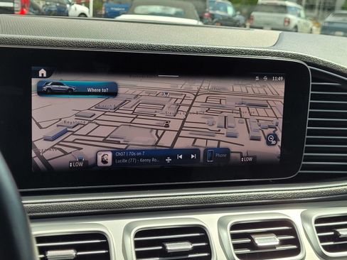Used 2025 Mercedes-Benz GLE 350 4MATIC image 11
