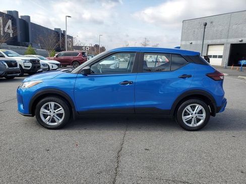 Certified 2025 Nissan Kicks Play S image 7