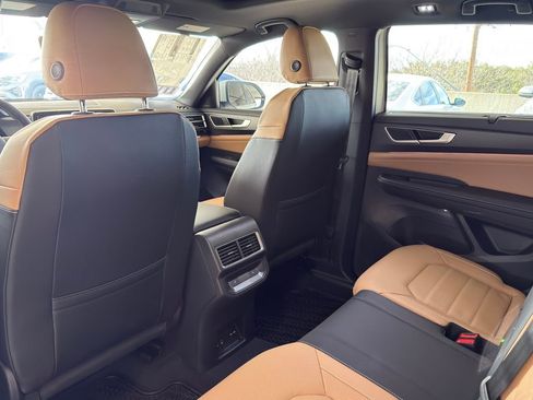 New 2026 Volkswagen Atlas Cross Sport SEL AWD/4WD image 25