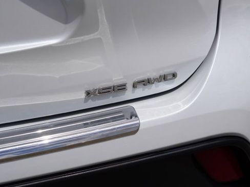 Used 2023 Toyota Highlander XSE AWD/4WD image 10