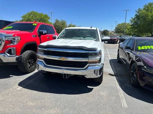 Used 2018 Chevrolet Silverado 1500 LT w/ Texas Edition RWD image 4