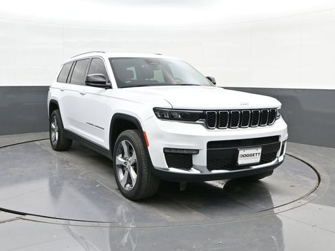 Used 2022 Jeep Grand Cherokee L Limited image 22