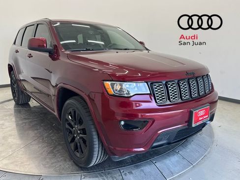 Used 2020 Jeep Grand Cherokee Altitude image 1