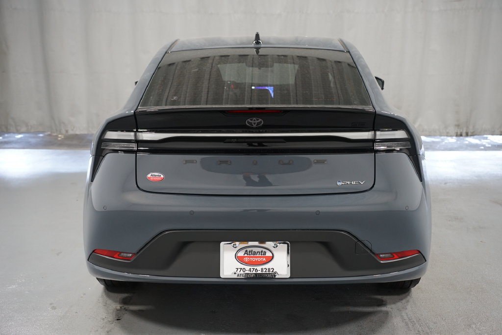 New 2027 Toyota Prius Plug-In Hybrid FWD image 7