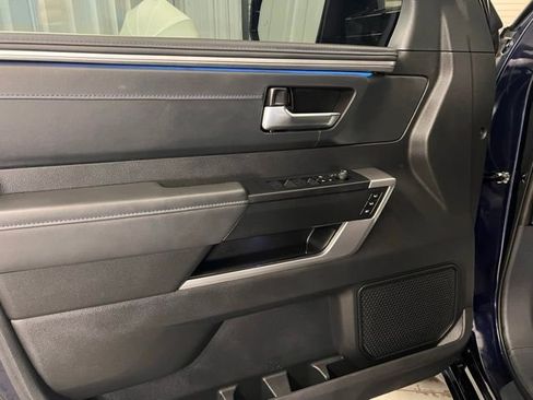 Used 2023 Toyota Tundra Platinum image 9