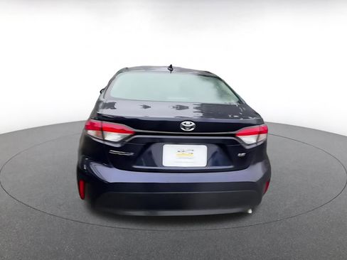 Used 2025 Toyota Corolla LE image 11