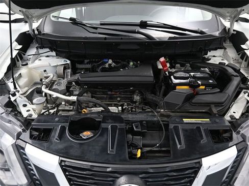 Used 2017 Nissan Rogue SV image 35