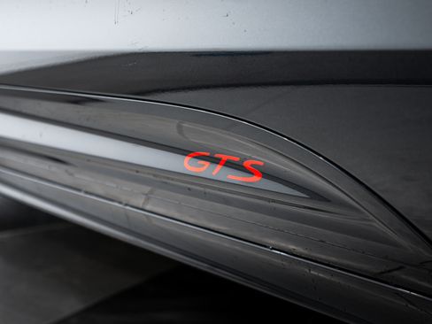 New 2026 Porsche Macan GTS image 24