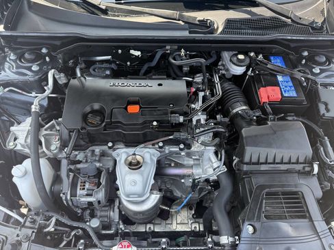 Used 2024 Honda Civic Sport image 12