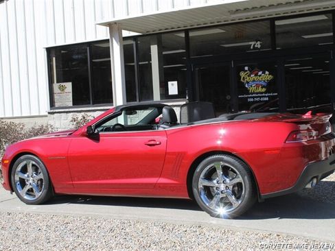 Used 2015 Chevrolet Camaro SS w/ RS Package RWD image 23
