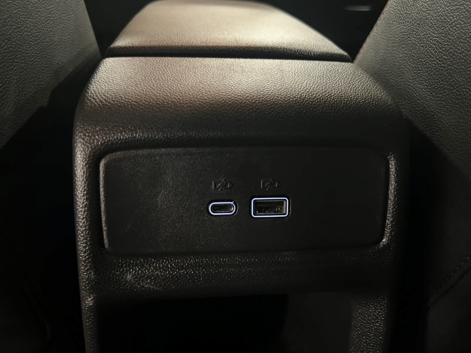 Used 2025 Chevrolet Trax RS w/ Sunroof Package FWD image 15