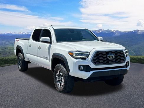Certified 2023 Toyota Tacoma TRD Off-Road AWD/4WD image 8