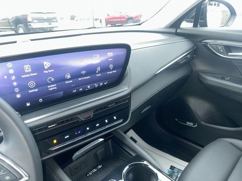 Used 2025 Buick Envision Preferred image 24