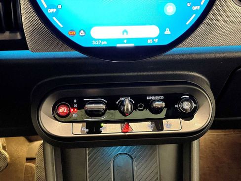 Used 2025 MINI Cooper S image 17