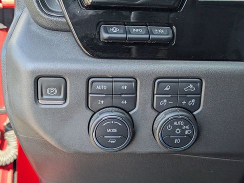 Used 2023 Chevrolet Silverado 1500 ZR2 w/ Technology Package AWD/4WD image 23