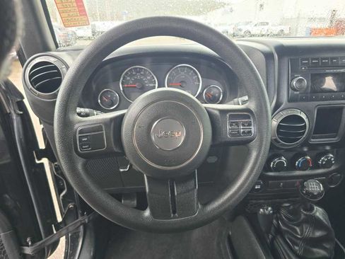 Used 2018 Jeep Wrangler Sport image 11