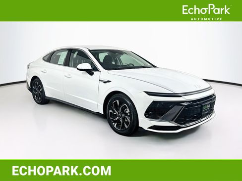 Used 2024 Hyundai Sonata SEL FWD image 1