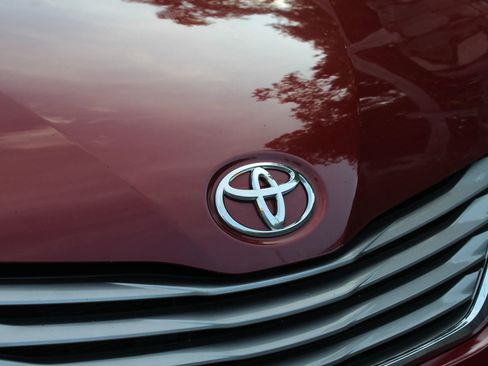 Used 2015 Toyota Sienna XLE Premium image 39